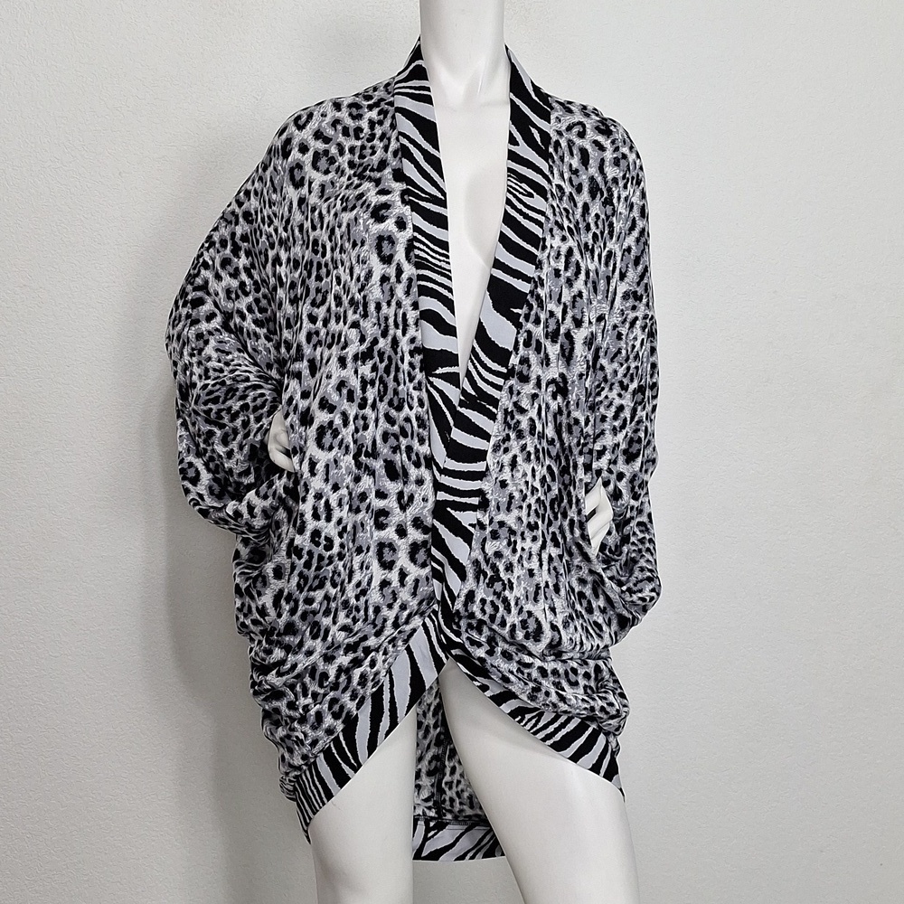 Suzanne Betro Black White Leopard Print Mobwife Boho Open Front Cardigan Size XL